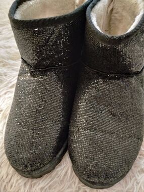 Mudd Sparkle Black Women's Cozy Boot Slippers